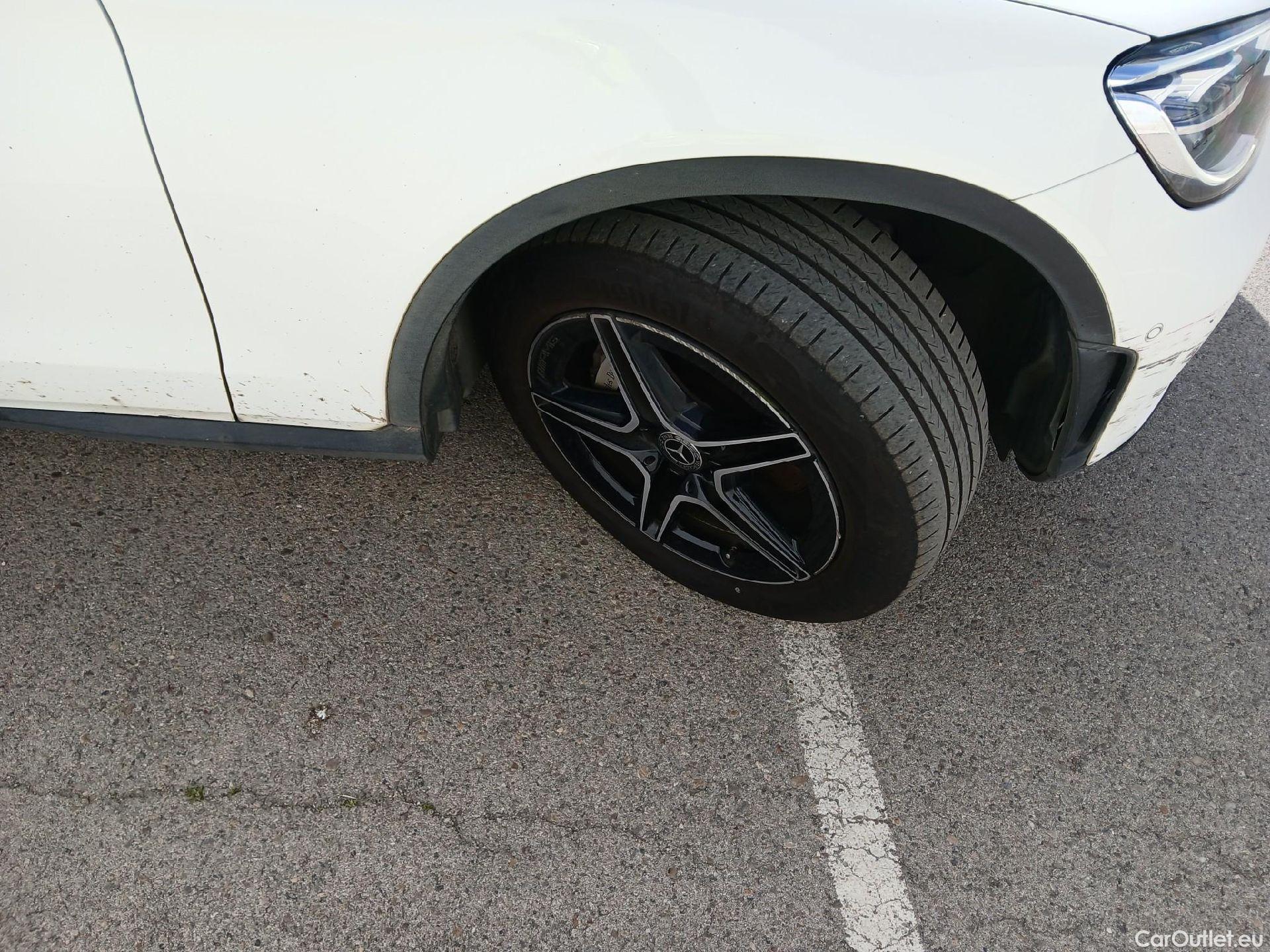  Mercedes  G-Klasee MERCEDES-BENZ GLC Coupé / 2019 / 5P / coupé GLC 300 de 4MATIC #13