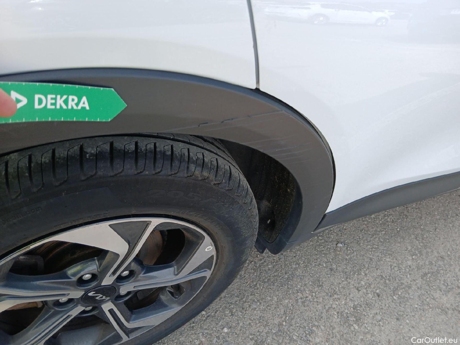  KIA  XCeed KIA  / 2022 / 5P / todoterreno 1.0 T-GDi Drive 88kW (120CV) (AC) #53