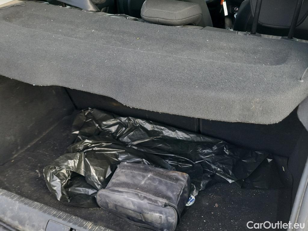  Opel  Corsa OPEL  / 2019 / 5P / berlina con portón 1.2 XEL 55kW (75CV) Edition #24