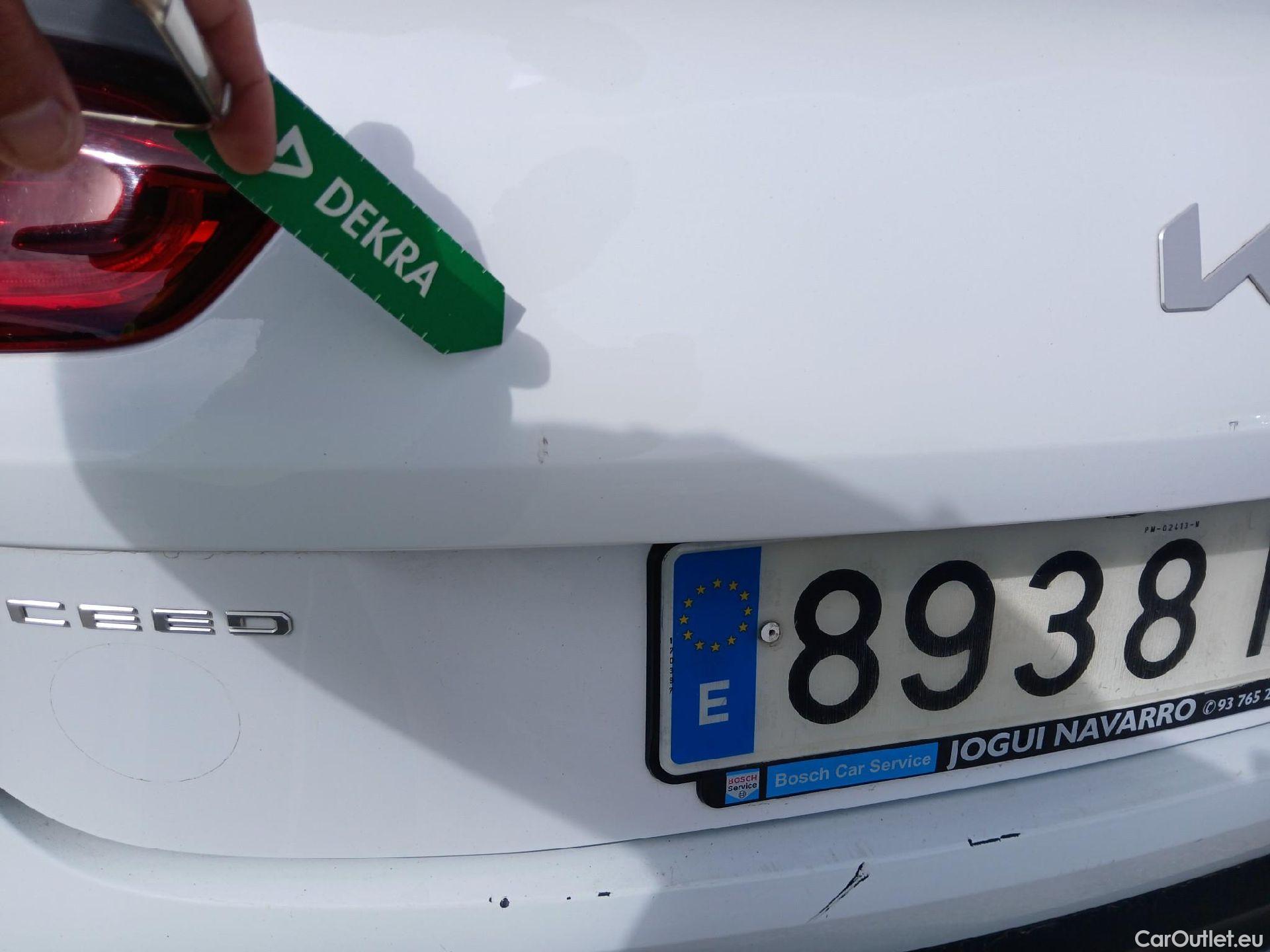  KIA  XCeed KIA  / 2022 / 5P / todoterreno 1.0 T-GDi Drive 88kW (120CV) (AC) #49