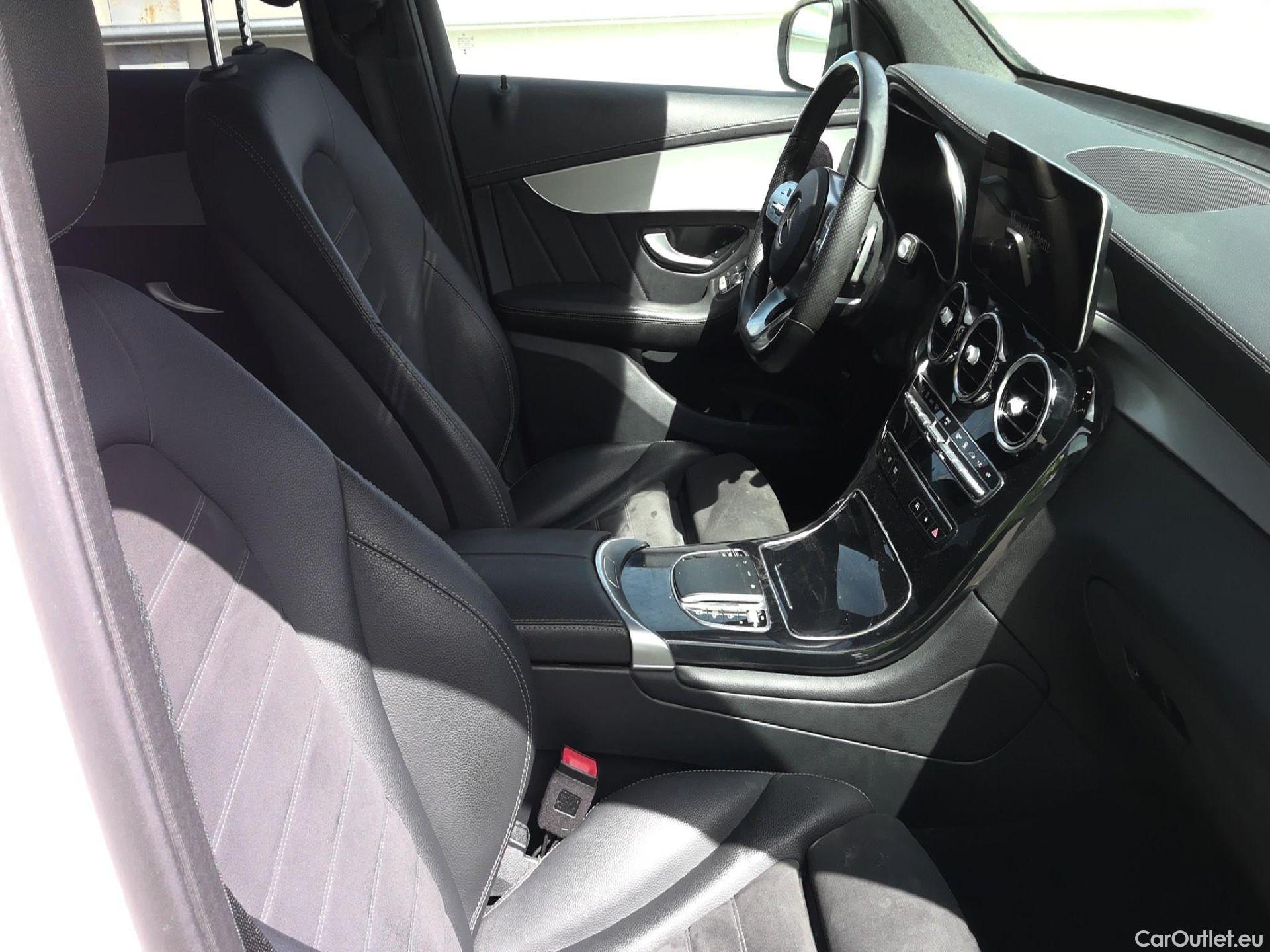  Mercedes  G-Klasee MERCEDES-BENZ GLC Coupé / 2019 / 5P / coupé GLC 300 de 4MATIC #1