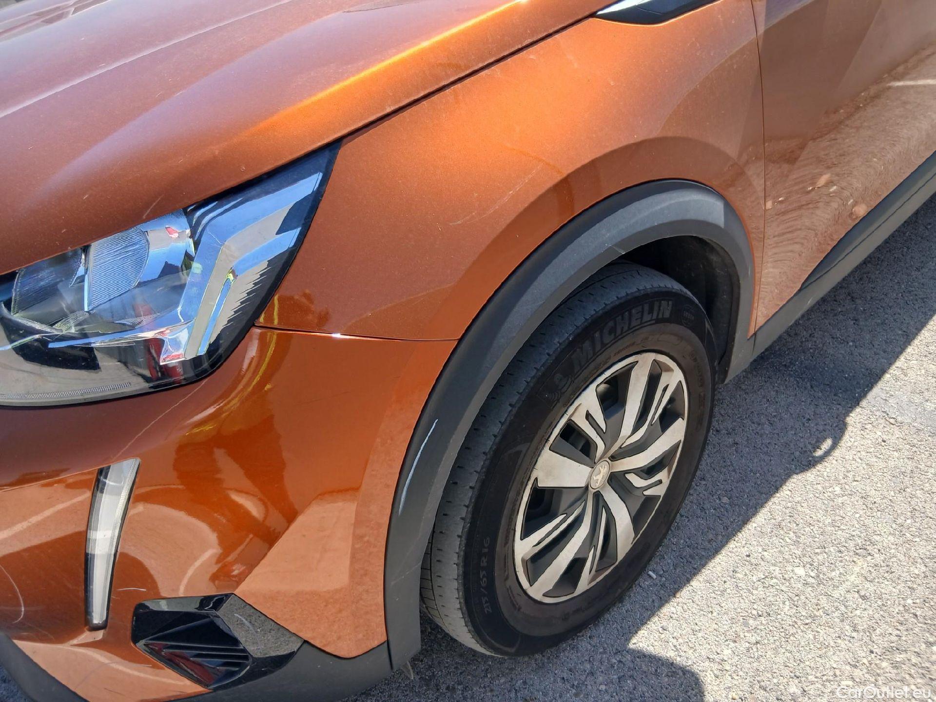  Peugeot  2008 PEUGEOT  / 2019 / 5P / todoterreno Active BlueHDI 81kW (110CV) #12