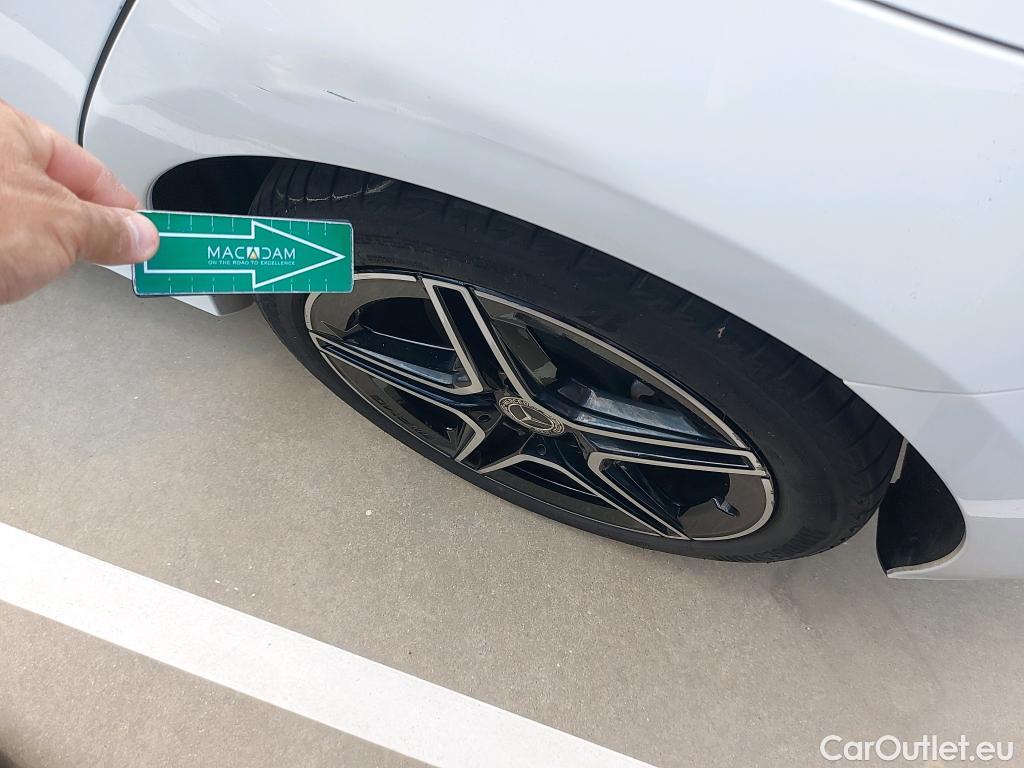  Mercedes  A-Klasse MERCEDES-BENZ Clase A / 2018 / 5P / berlina con portón A 250 e #5