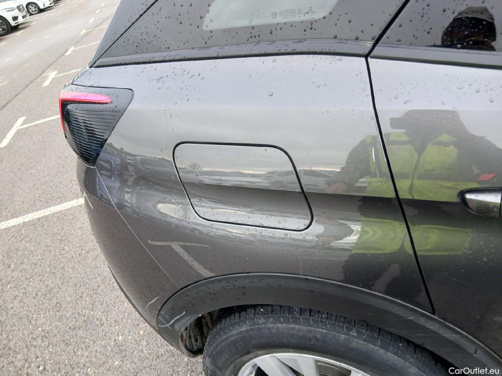  Peugeot  3008 PEUGEOT  / 2020 / 5P / todoterreno 1.5 BlueHDi 96kW (130CV) S&S Active Pack (AC3) #24