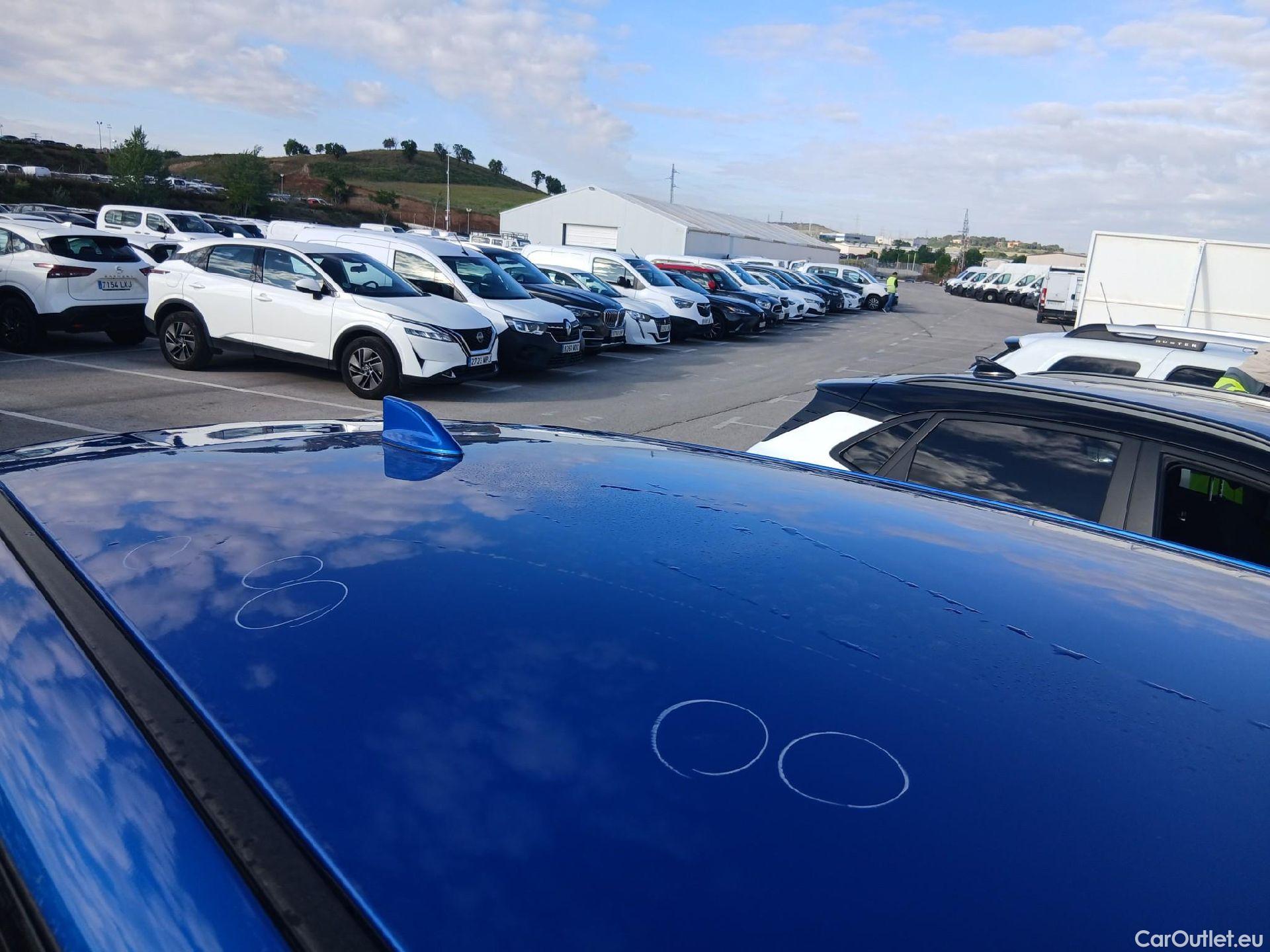  Nissan  Qashqai NISSAN  / 2021 / 5P / todoterreno DIG-T 103kW mHEV 4x2 N-GO(SP) #11