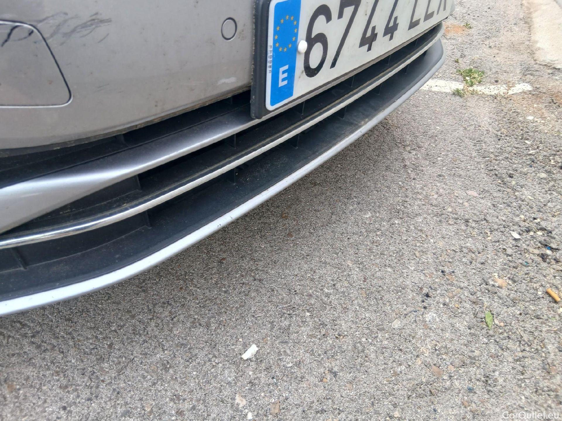  Volkswagen  Passat VOLKSWAGEN  / 2019 / 4P / sedán Executive 2.0 TDI 110kW (150CV) DSG #21