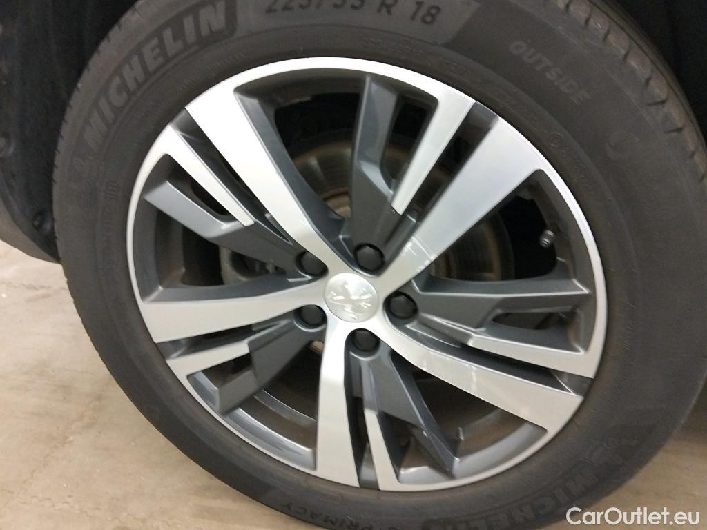  Peugeot  5008  Allure Pack 1.5 HDi 130CV AT8 7 Plazas E6d #7