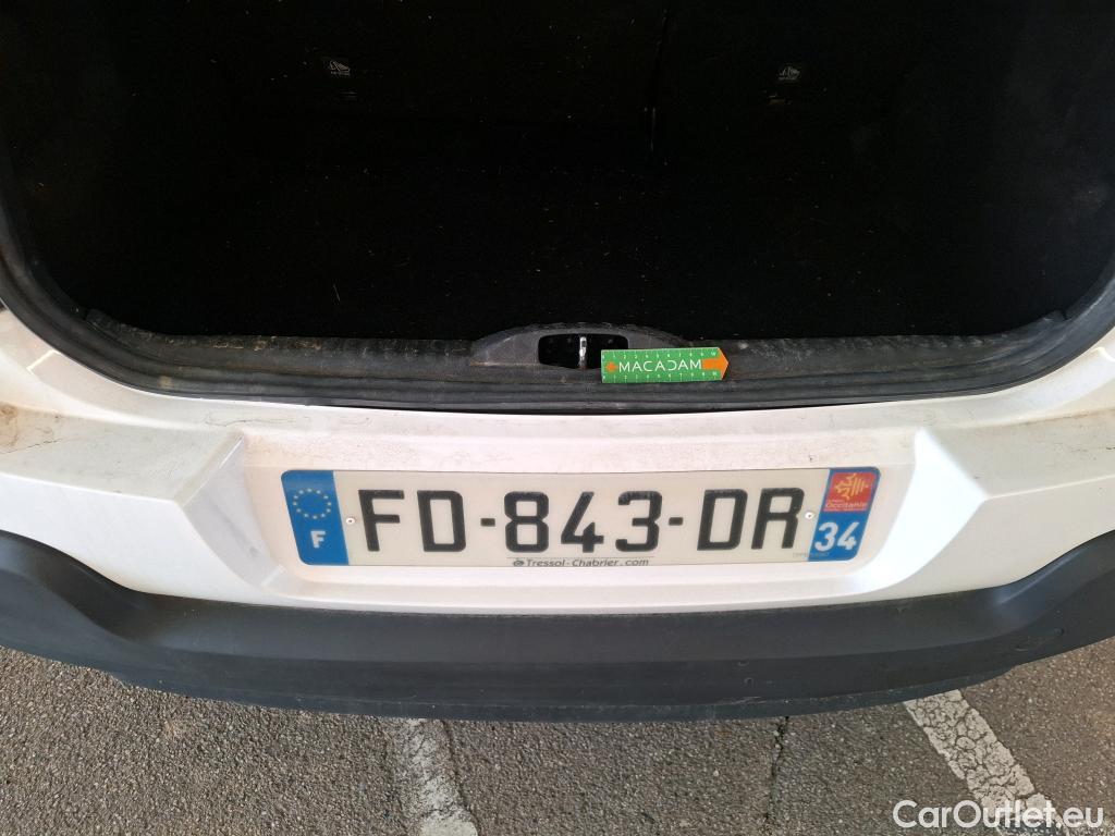  Citroen  C3  Feel 1.2 PureTech 70CV BVM5 E6dT #21