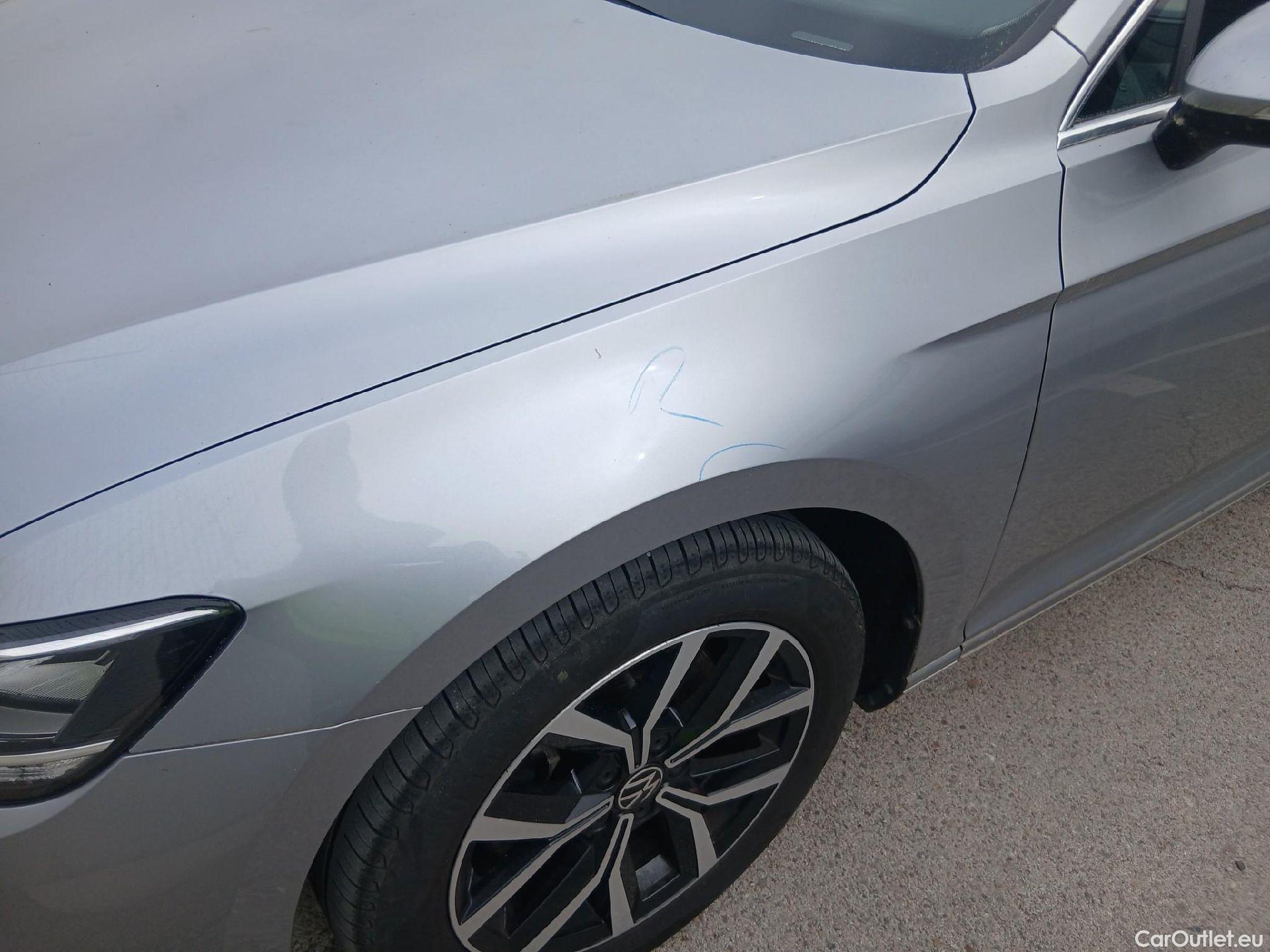  Volkswagen  Passat VOLKSWAGEN  / 2019 / 4P / sedán Executive 2.0 TDI 110kW (150CV) DSG #4