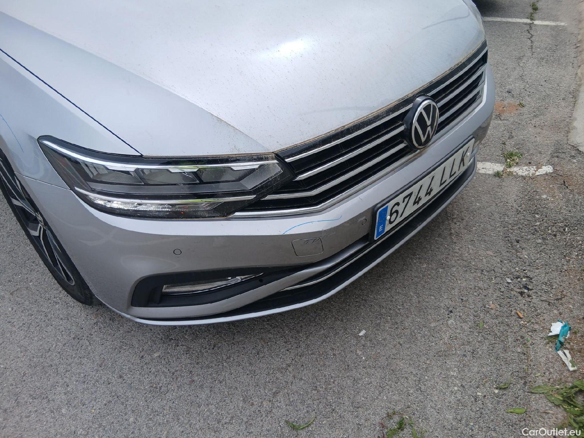 Volkswagen  Passat VOLKSWAGEN  / 2019 / 4P / sedán Executive 2.0 TDI 110kW (150CV) DSG #3