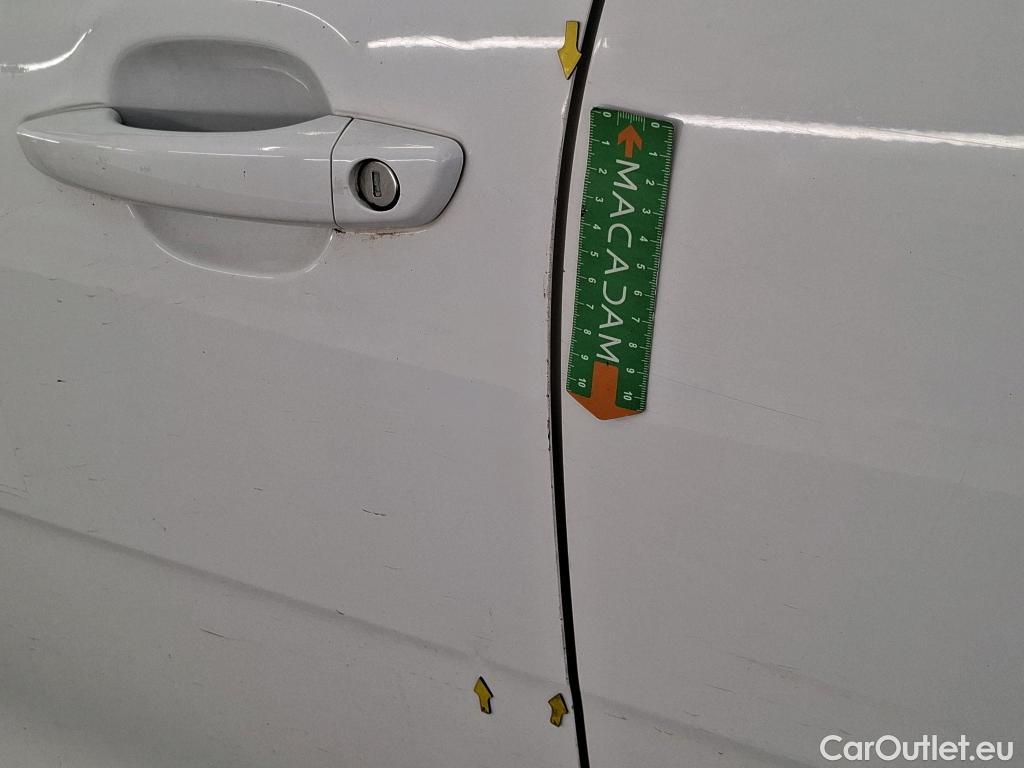  Citroen  C3  Feel 1.2 PureTech 70CV BVM5 E6dT #8