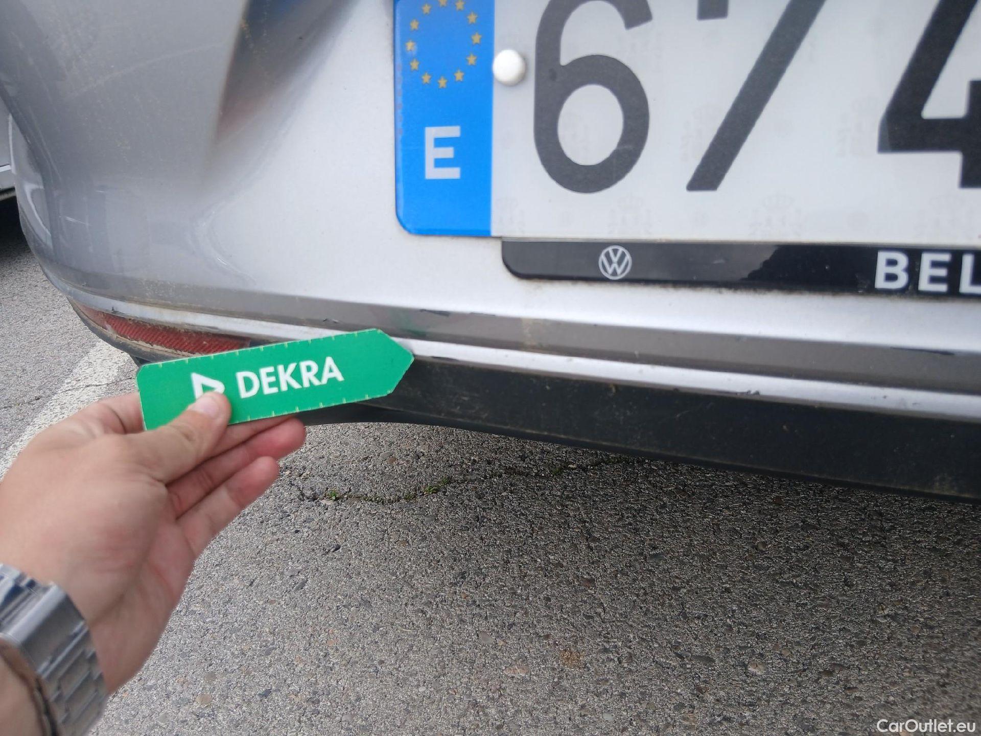  Volkswagen  Passat VOLKSWAGEN  / 2019 / 4P / sedán Executive 2.0 TDI 110kW (150CV) DSG #23