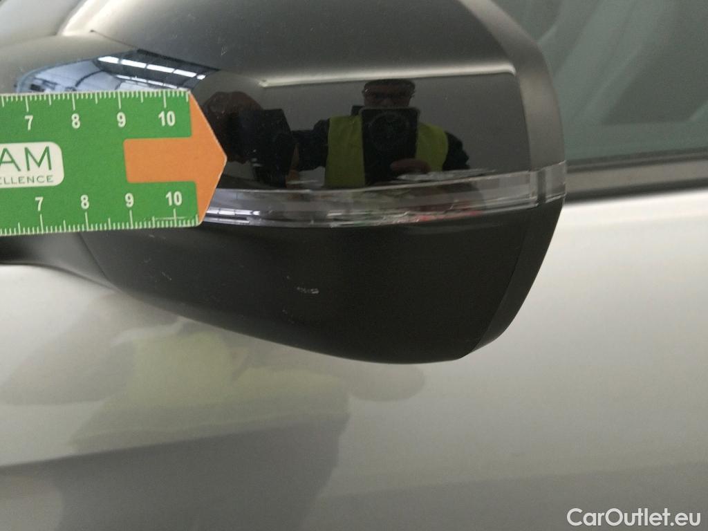  Peugeot  5008  Allure Pack 1.5 HDi 130CV AT8 7 Plazas E6d #20