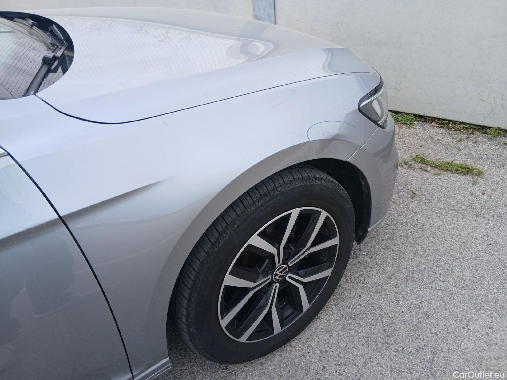  Volkswagen  Passat VOLKSWAGEN  / 2019 / 4P / sedán Executive 2.0 TDI 110kW (150CV) DSG #16