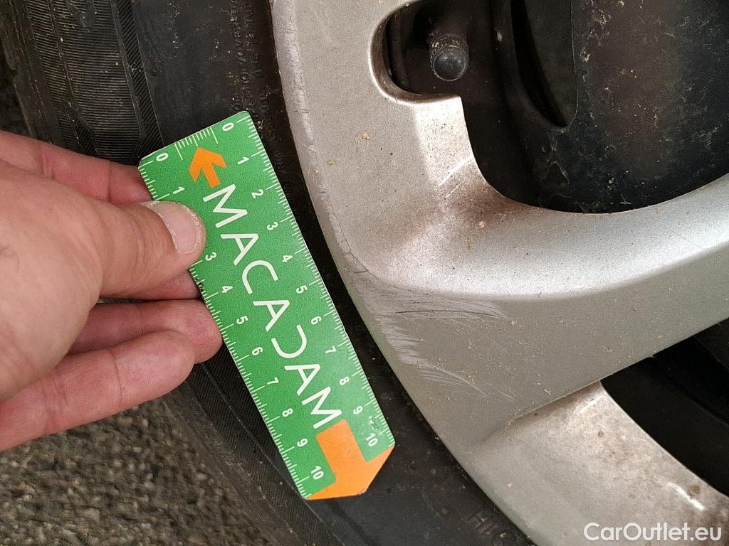  Citroen  C3  Feel 1.2 PureTech 70CV BVM5 E6dT #100