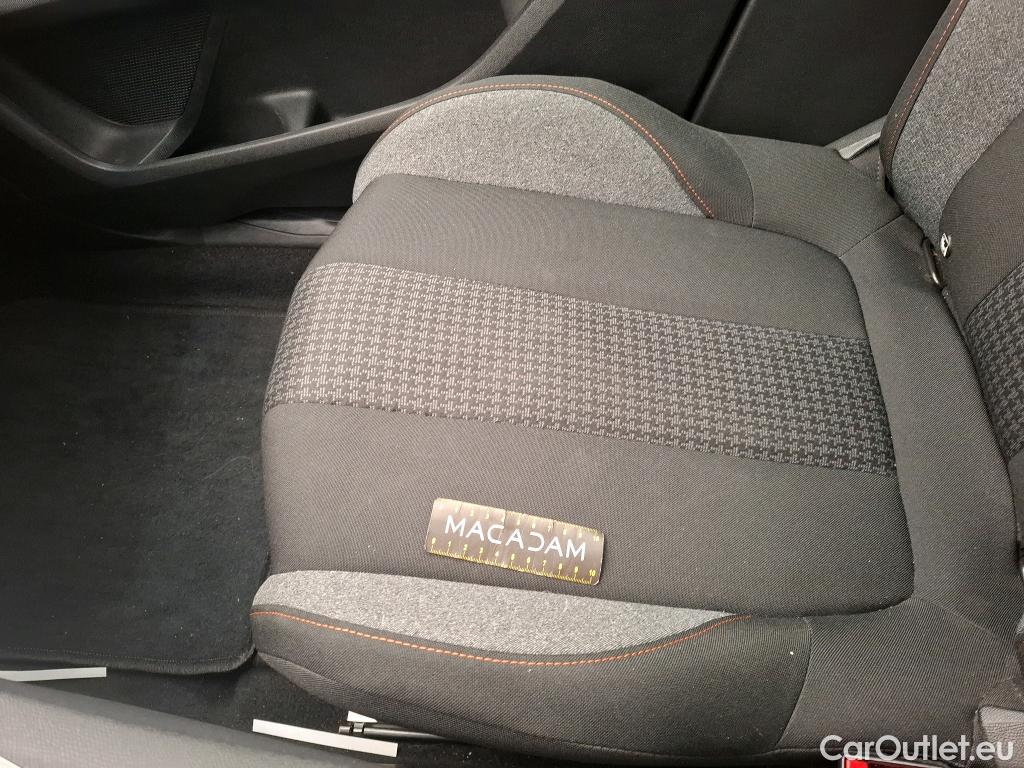  Peugeot  3008  Active Pack 1.2 PureTech 130CV BVA8 E6d #6