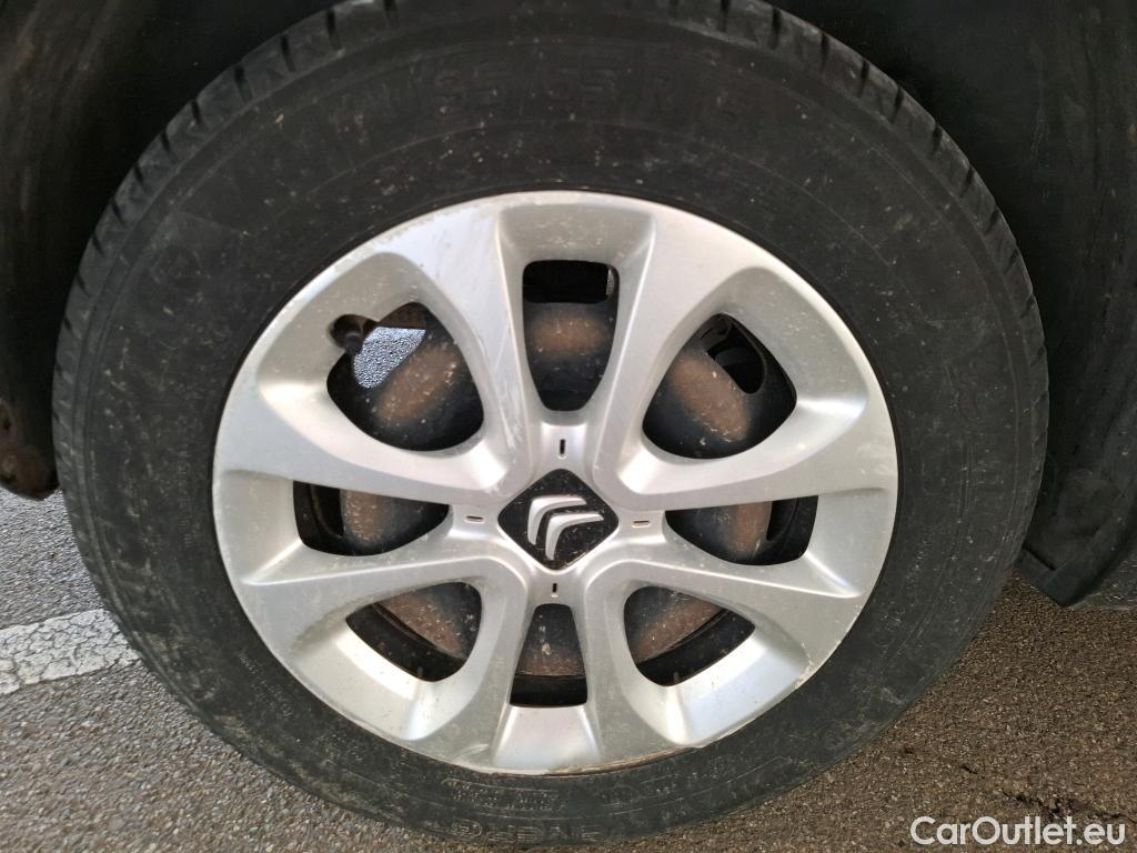  Citroen  C3  Feel 1.2 PureTech 70CV BVM5 E6dT #102