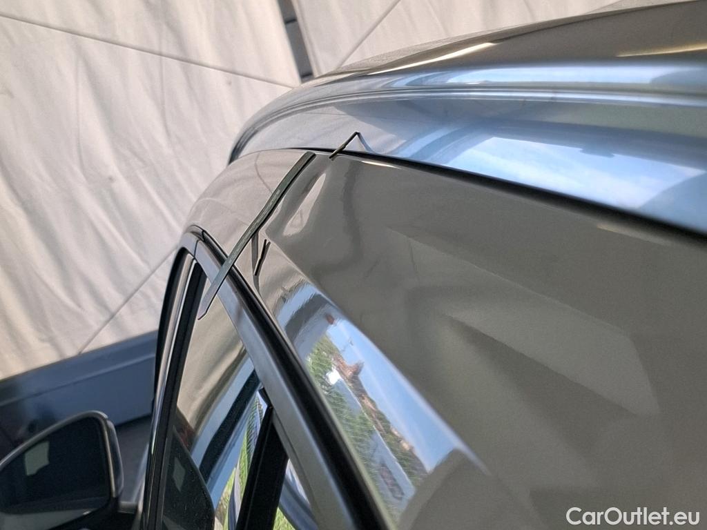  Volvo  XC 40 XC40 Momentum 2WD 1.5 130CV BVA8 E6d #25