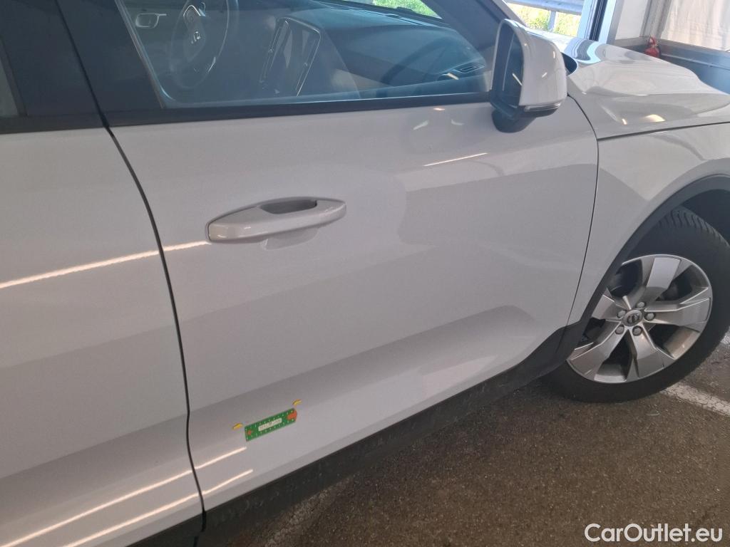  Volvo  XC 40 XC40 Momentum 2WD 1.5 130CV BVA8 E6d #21