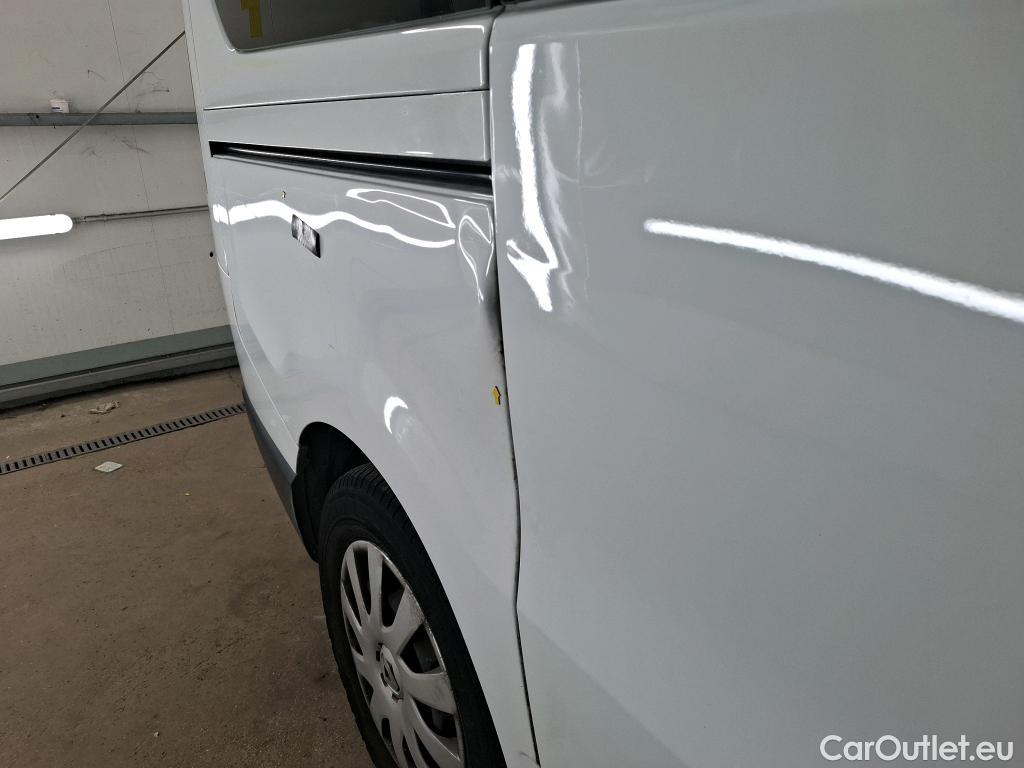  Renault  Trafic RENAULT  4p Combi Zen L1 Energy dCi 125 8 places #26