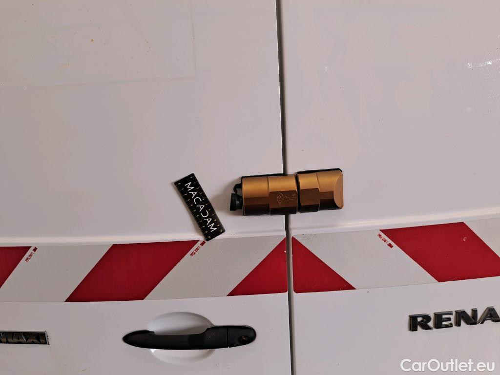  Renault  Kangoo  Express Maxi Extra (Série Spéciale) 1.5 dCi 90CV BVM5 E6 #11