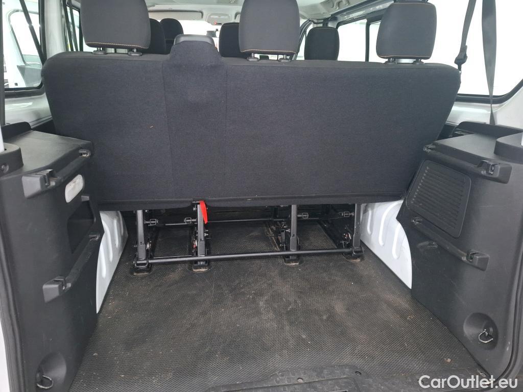  Renault  Trafic RENAULT  4p Combi Zen L1 Energy dCi 125 8 places #60