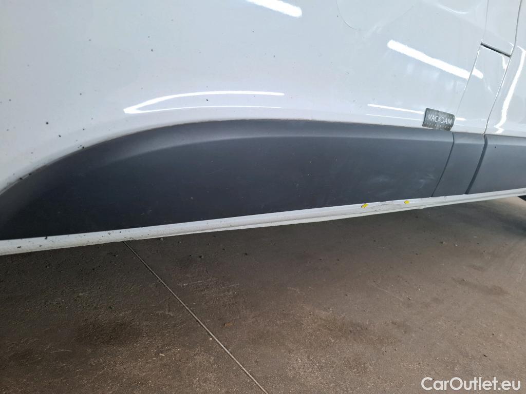  Renault  Trafic RENAULT  4p Combi Zen L1 Energy dCi 125 8 places #51