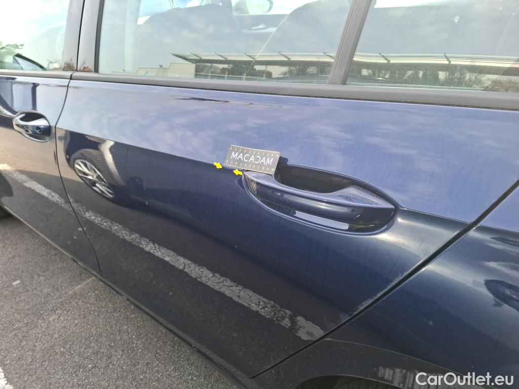  Volkswagen  Golf  VOLKSWAGEN / 2020 / 5P / Berline 2.0 TDI SCR 115 BVM6 Life Busi #12