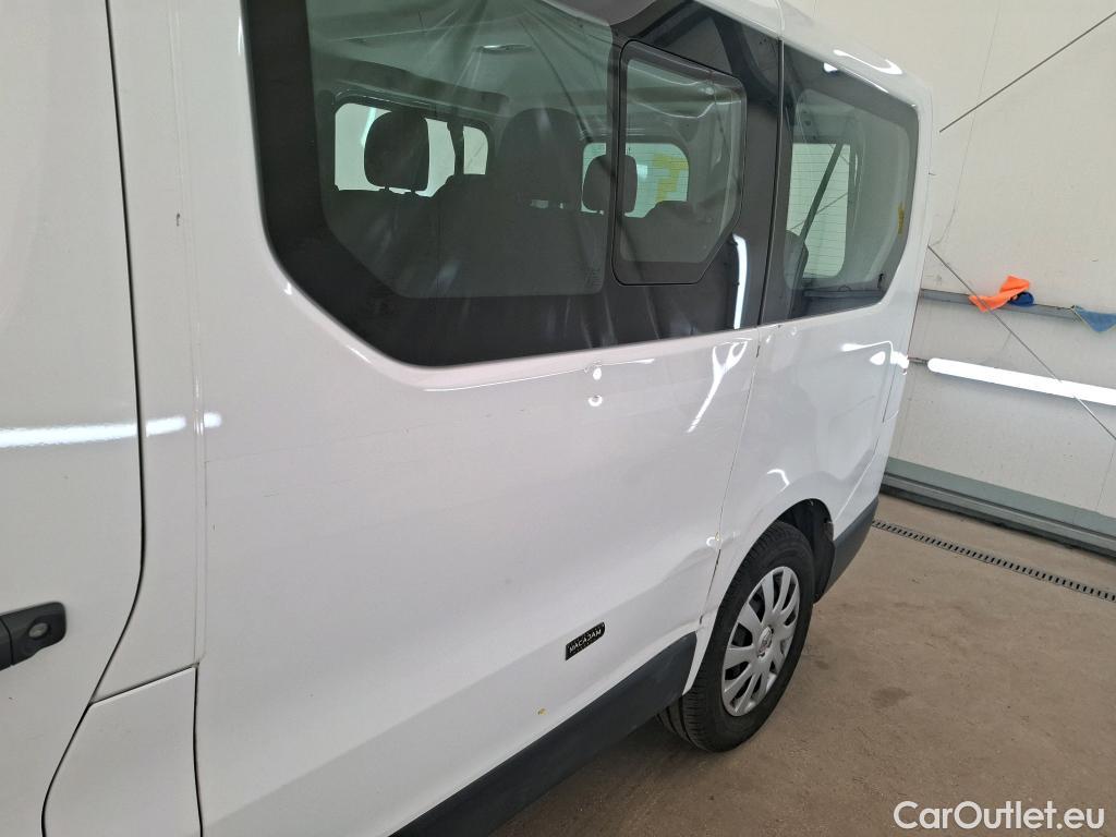  Renault  Trafic RENAULT  4p Combi Zen L1 Energy dCi 125 8 places #1