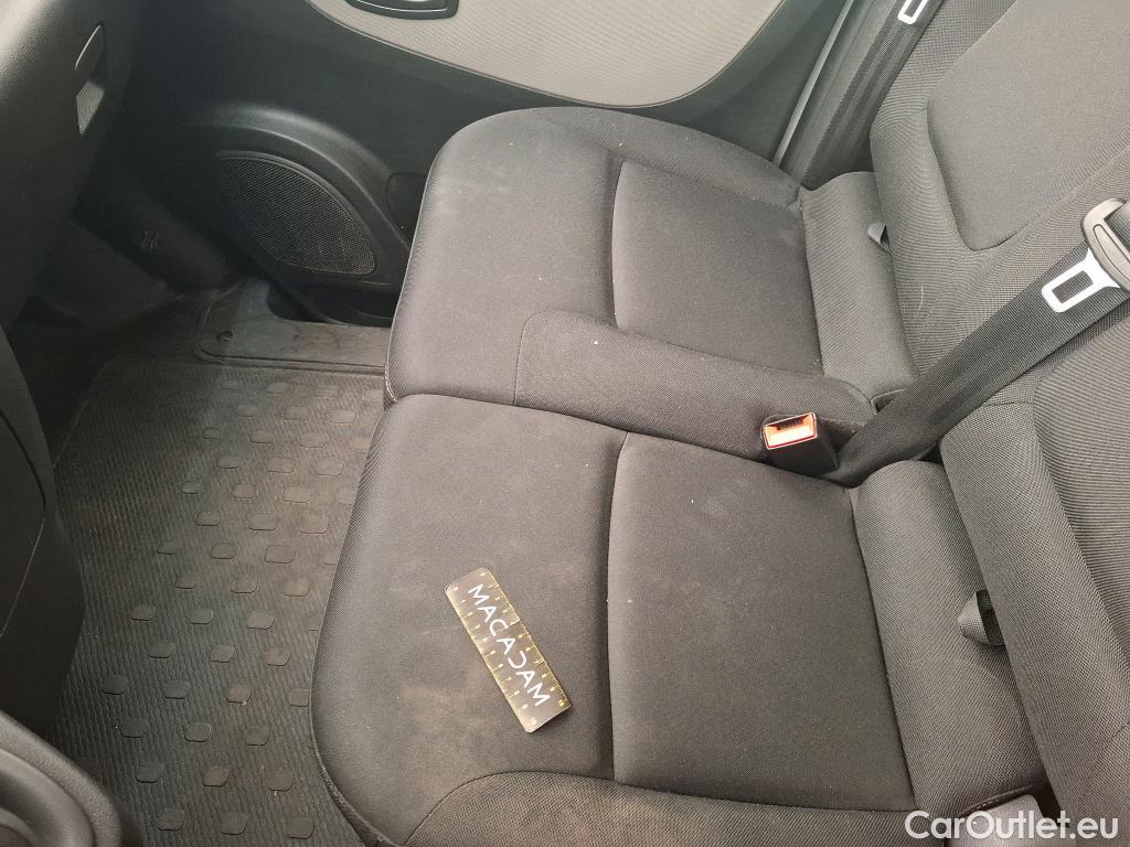  Renault  Trafic RENAULT  4p Combi Zen L1 Energy dCi 125 8 places #78