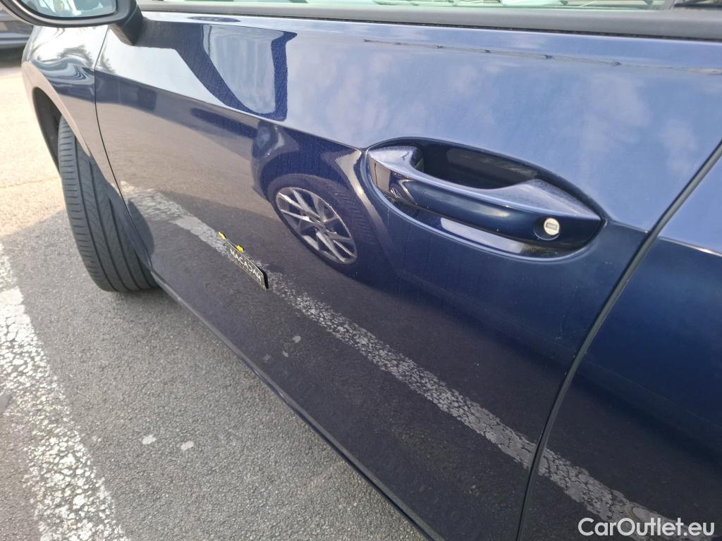  Volkswagen  Golf  VOLKSWAGEN / 2020 / 5P / Berline 2.0 TDI SCR 115 BVM6 Life Busi #10