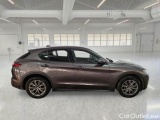  Alfa Romeo   STELVIO ALFA ROMEO / 2017 / 5P / SUV 2.2 TURBO DIESEL 190CV BUSINESS AT8 Q4 #7