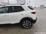  KIA  STONIC KIA  / 2020 / 5P / SUV 1.0 T-GDI 74KW MHEV STYLE #50