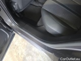  Peugeot  2008 PEUGEOT  / 2019 / 5P / CROSSOVER BLUEHDI 130 EAT8 ALLURE S/S AUT. #88