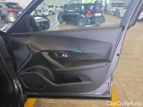  Peugeot  2008 PEUGEOT  / 2019 / 5P / CROSSOVER BLUEHDI 130 EAT8 ALLURE S/S AUT. #100