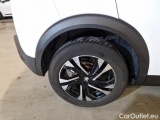  Peugeot  2008 PEUGEOT  / 2019 / 5P / CROSSOVER BLUEHDI 110 ALLURE S/S #43
