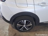  Peugeot  3008 PEUGEOT  / 2020 / 5P / SUV BLUEHDI 130 EAT8 SeS ALLURE #40