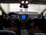  Volvo  XC60 VOLVO  / 2021 / 5P / SUV B4 D AWD AUTOMATICO MOMENTUM PRO #3