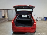  Volvo  XC60 VOLVO  / 2021 / 5P / SUV B4 D AWD AUTOMATICO MOMENTUM PRO #5