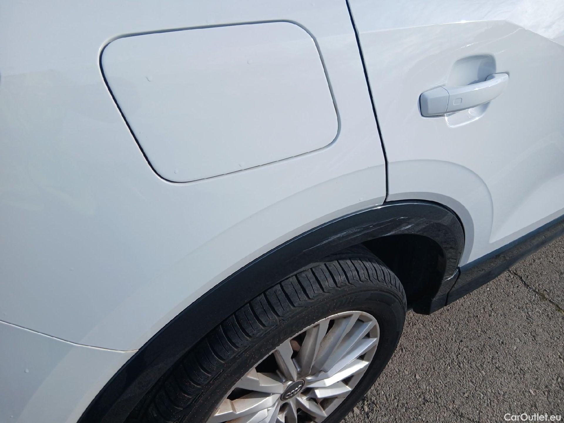  Audi  Q2 AUDI  / 2016 / 5P / todoterreno Design 30 TFSI 85kW (116CV) (AC) #21