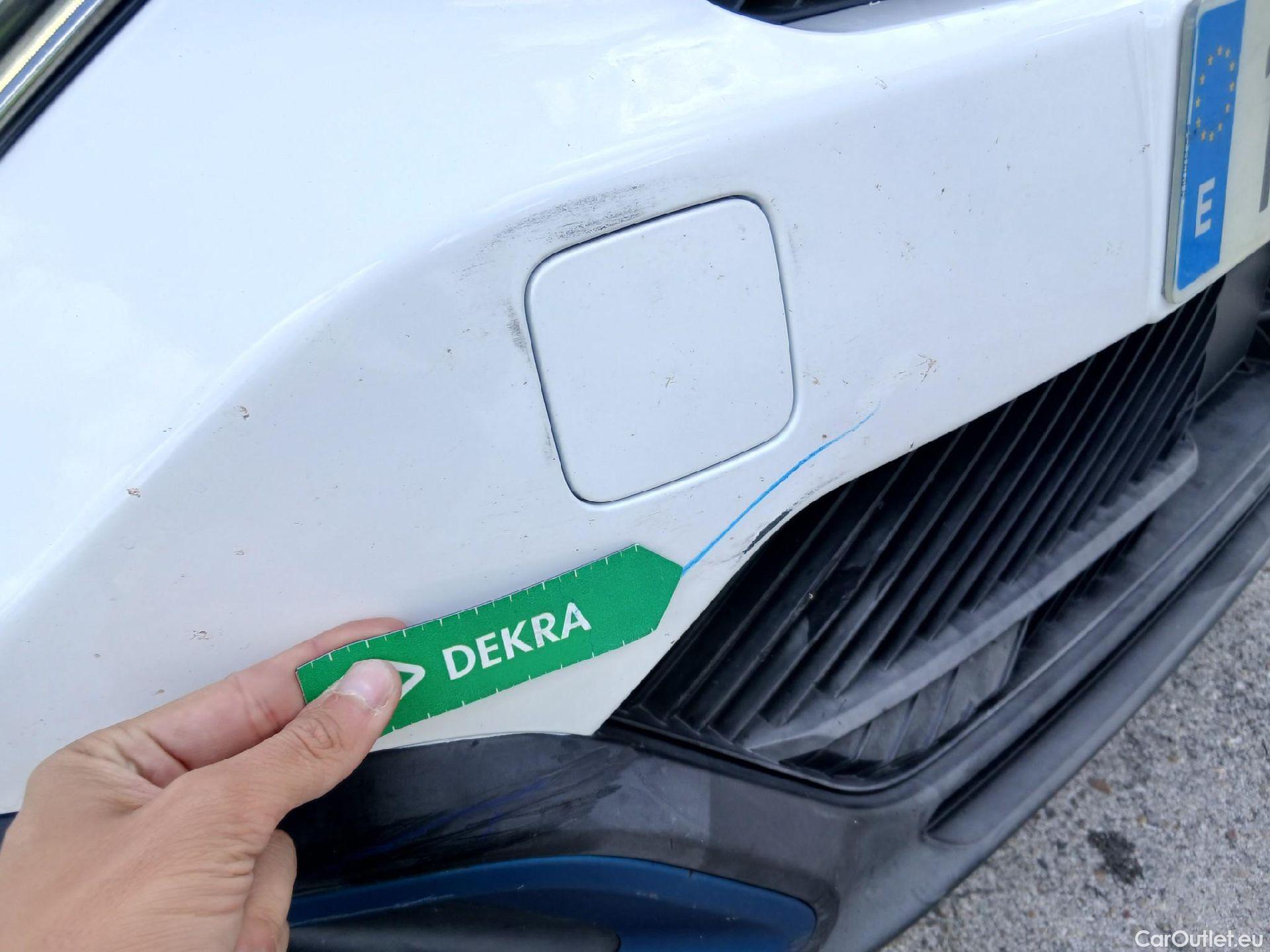  Citroen  C4 CITROEN ë- / 2020 / 5P / berlina con portón ë- eléctrico 100kW Feel Pack #9