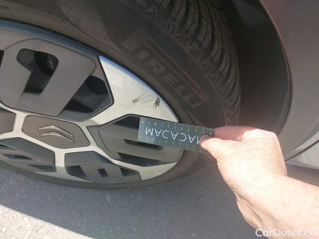  Citroen  C4 CITROEN  / 2020 / 5P / berlina con portón PureTech 100 S&S 6v Feel (AC) #13