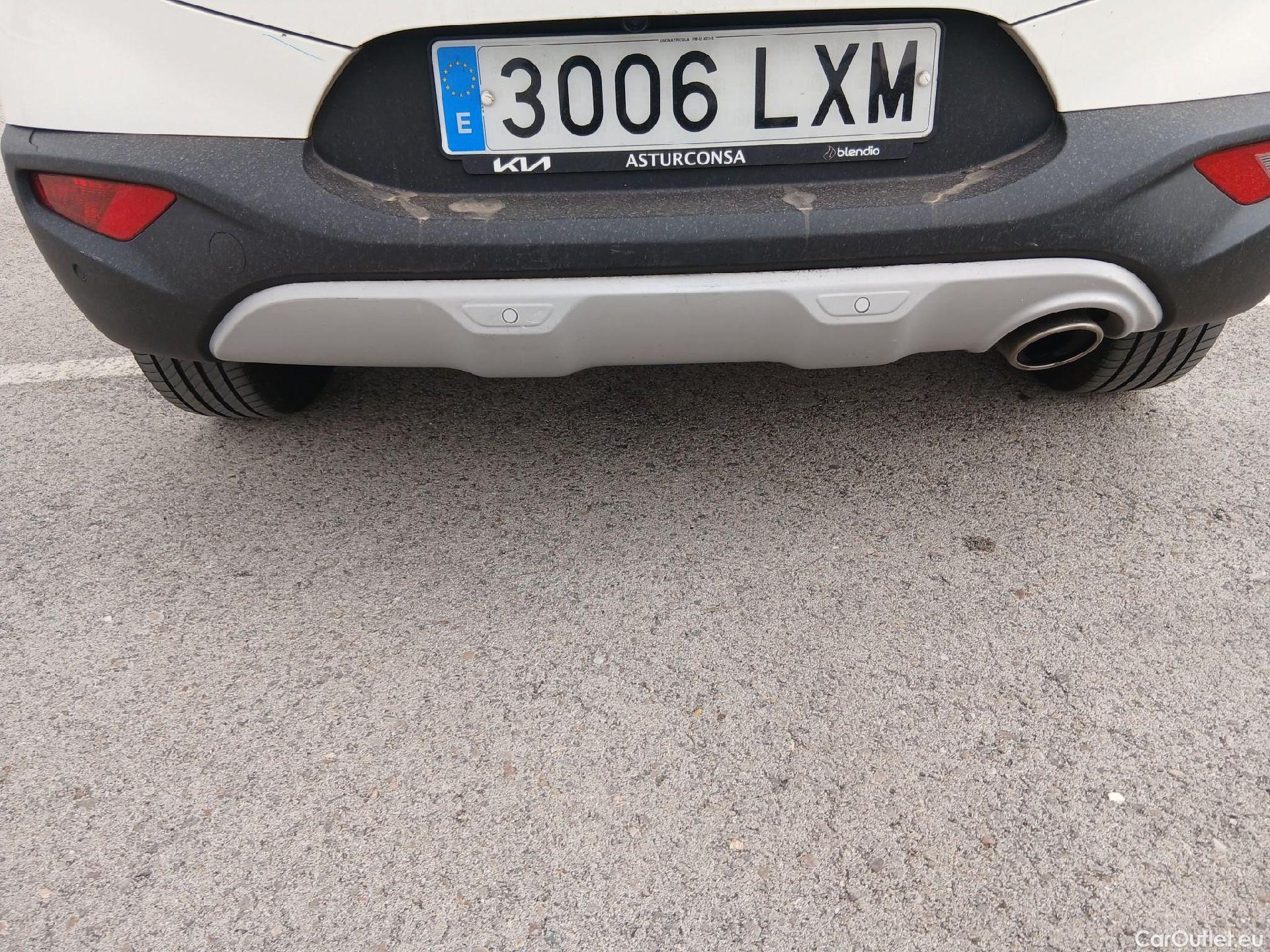  KIA  STONIC KIA  / 2017 / 5P / todoterreno 1.0 T-GDi 74kW (100CV) MHEV iMT Drive #22