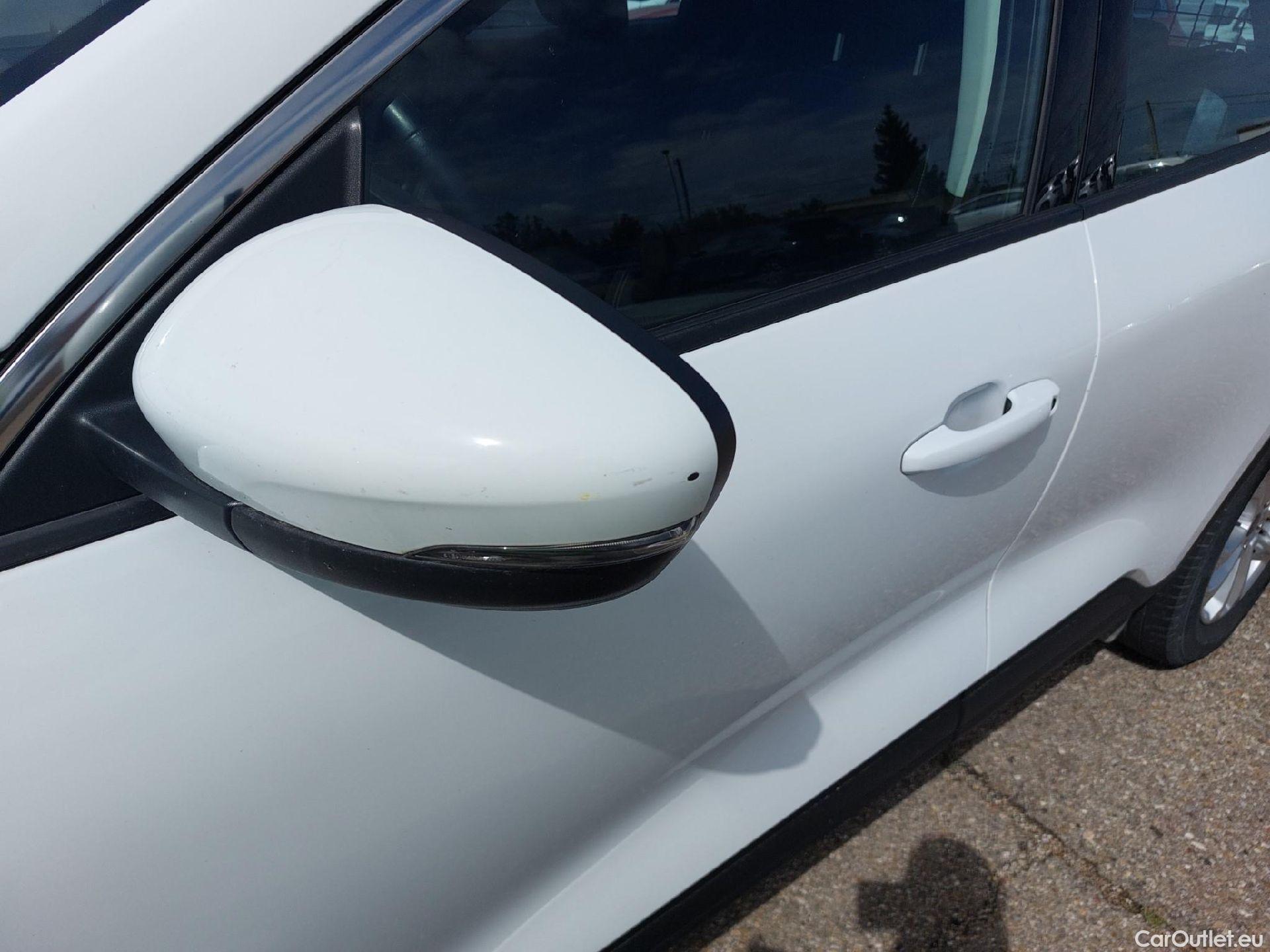  Ford  Kuga FORD  / 2019 / 5P / todoterreno Titanium 2.0 EcoBlue 140kW 4x4 Auto #6