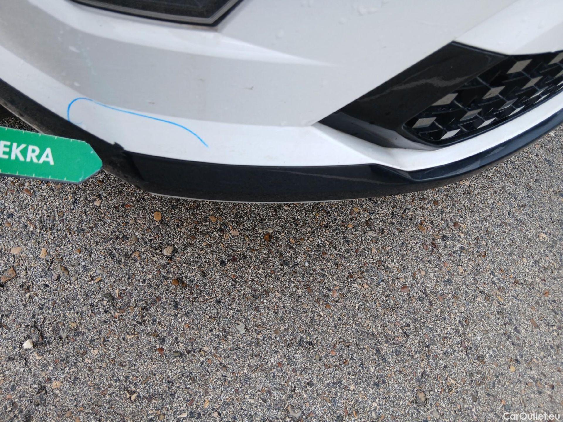  Hyundai  Konna HYUNDAI Kona / 2023 / 5P / todoterreno EV 150kW 65kWh Flexx #6