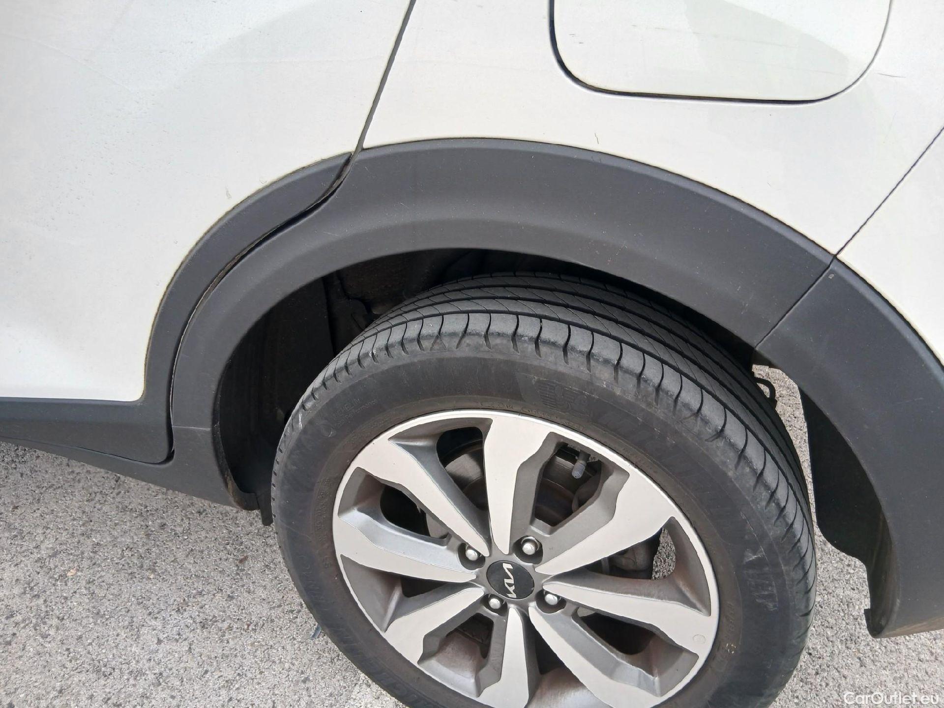  KIA  STONIC KIA  / 2017 / 5P / todoterreno 1.0 T-GDi 74kW (100CV) MHEV iMT Drive #13