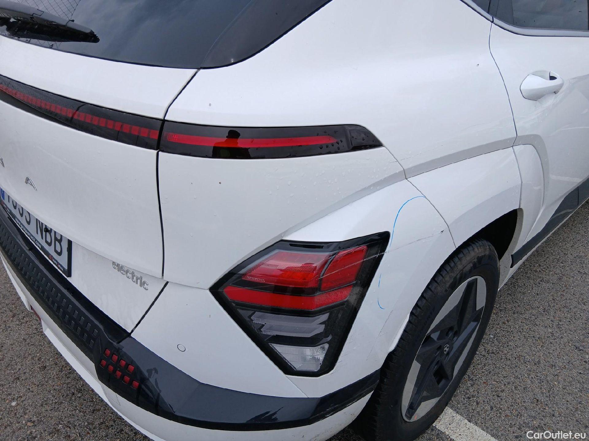  Hyundai  Konna HYUNDAI Kona / 2023 / 5P / todoterreno EV 150kW 65kWh Flexx #9