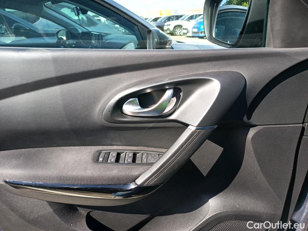  Renault  Kadjar RENAULT  / 2019 / 5P / crossover Intens Blue dCi 85kW (115CV) #22