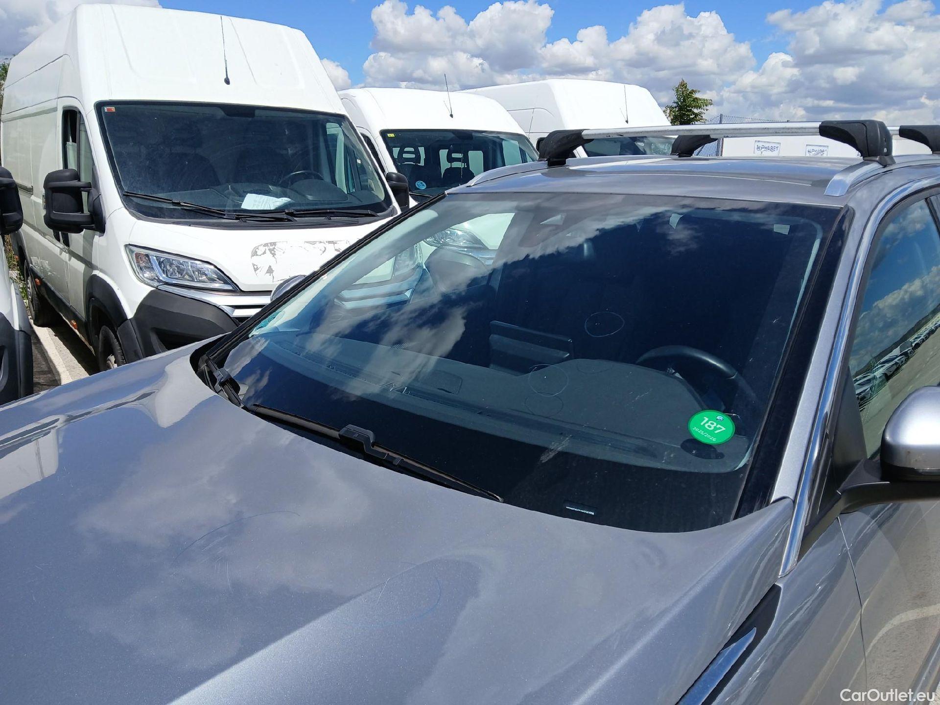  Peugeot  5008 PEUGEOT  / 2020 / 5P / todoterreno 1.5 BlueHDi 96kW (130CV) S&S Allure EAT8 #13