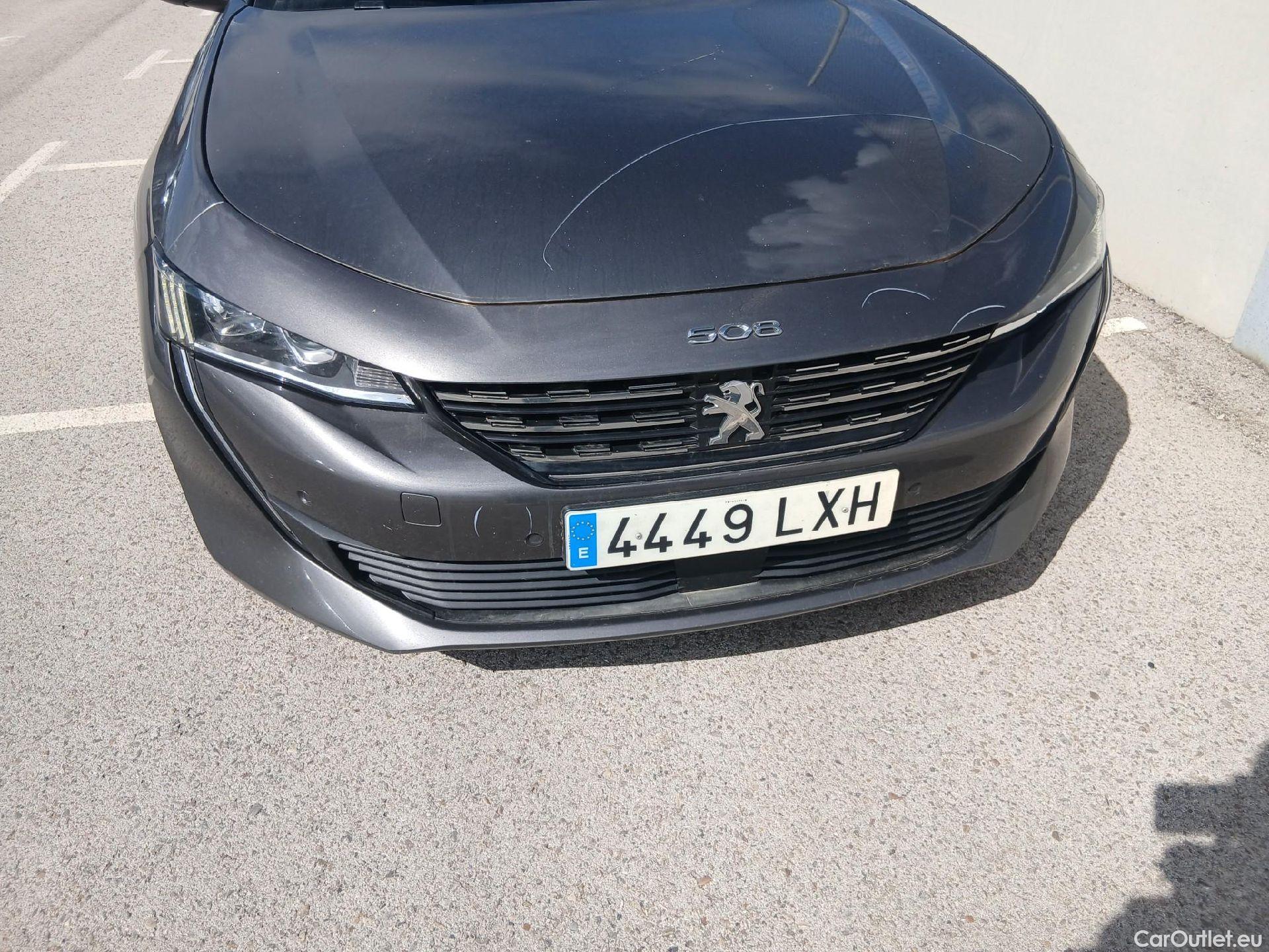  Peugeot  508 PEUGEOT  / 2018 / 5P / berlina con portón 5P Active Pack BlueHDi 130 S&S EAT8 #2